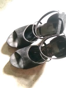 Black Solid Ankle Strap heel For Women