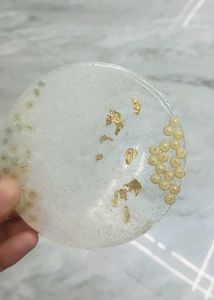 Elegant Resin Coasters with Pearls &amp; Gold Leaf
