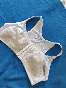White Lace Front-Closure Bra