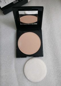 Avon Flawless True Matte Pressed Powder