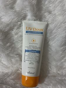 UV Doux Aqua Moisturizer for Dry Skin