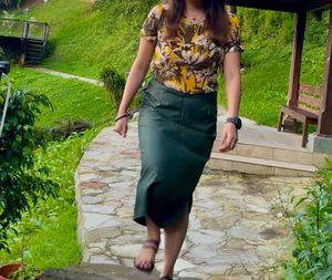 Stylish Dark Green Skirt