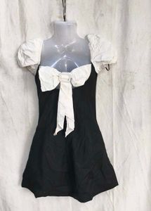 20167. Cute Black &amp; White Puff Sleeve Dress