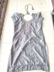 Elegant Grey Embroidered Kurta with chunni and sal