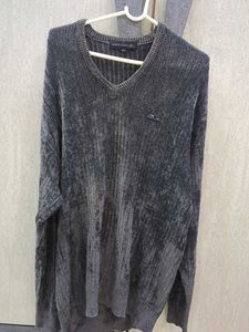 Monte Carlo V-Neck Knit Sweater