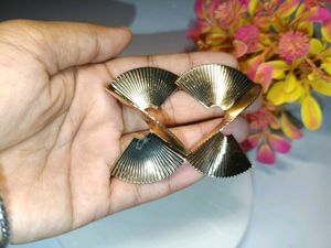 Unique Gold Swirl Fan Earrings