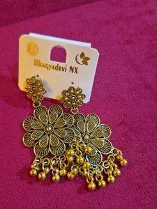 Traditional Antique Gold-Plated Oxidised  Des