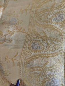 Elegant Cream &amp; Gold Saree