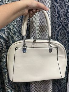 Chic Off-White Handbag
