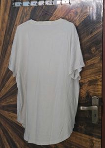 H&amp;M Solid Off-White / Cream Long Fit T-Shirt