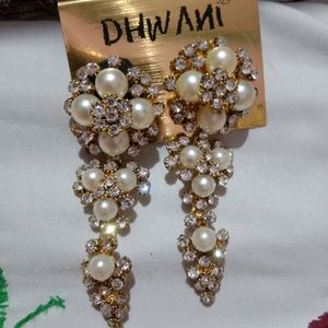 Earring ,white Stone