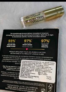 Too Faced Lip Injection Extreme.