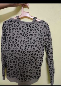 Cute Leopard Print Top with Sequins