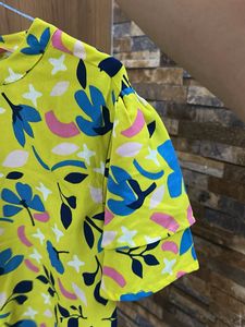 Vibrant Floral Print Flutter Sleeve Top