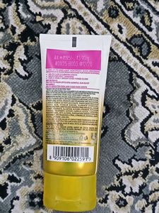 Glow &amp; Lovely Brightening Sunscreen SPF 30