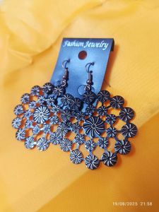 New Fashionable Drop Earrings