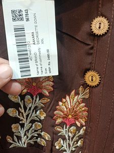 AAKARA EMBROIDED GOWN DRESS EMBRELLA SLEEVES