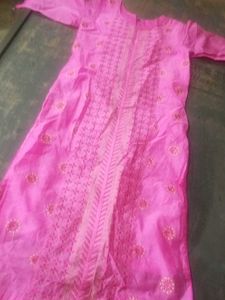 Vibrant Pink Embroidered Kurta