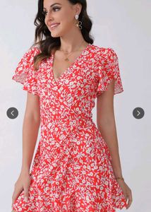 Chic Red Floral Wrap Dress