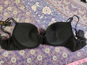 Black Sexy Padded Bra With Bow &amp; Lace Detailing.
