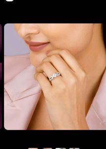 Elegant GIVA Ring