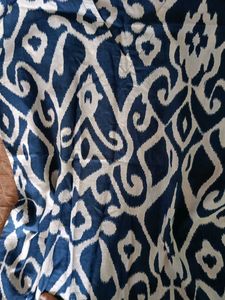 Stylish Blue &amp; White Patterned kurti
