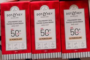 DOT & KEY Strawberry Dew Tinted Sunscreen SPF 50+