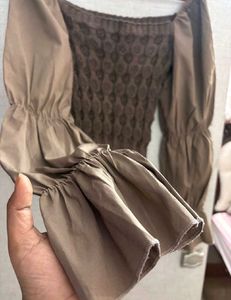 knit puff sleeve top