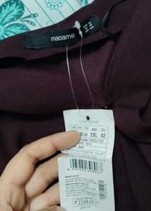 Madame halter neck wine top