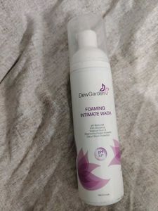 DewGarden Foaming Intimate Wash