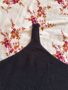 Black Ribbed Crop Top