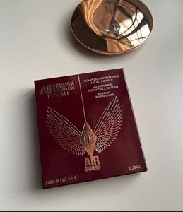 Charlotte Tilbury Airbrush Flawless Finish Compact