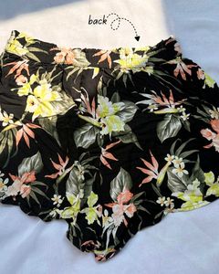 H&amp;M Tropical Print High-Waisted Shorts