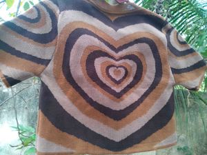 Heart Pattern Crop Top