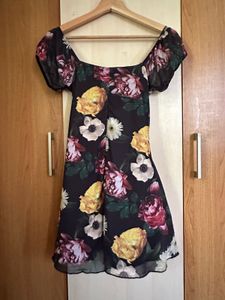 Chic Floral Print Mini Dress