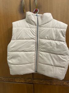 Cream  buffer half jacket