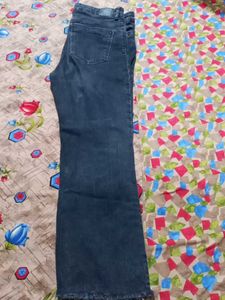 Zara - Dark Wash Flare Jeans