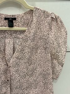 H&amp;M Chic Button-Up Blouse