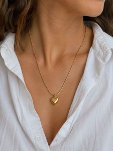 Gold Heart Pendant Necklace