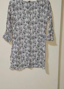 White &amp; Black Floral Printed Shift Dress | Casual
