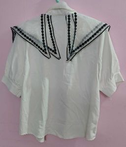 White shirt with Embroidered Collar