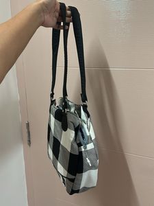Plaid shoulder bag