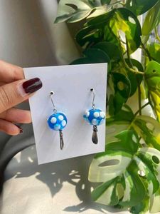 Cute handmade lampwork Earrings
