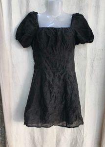 18810. Black Puff Sleeve Square Neck Dress