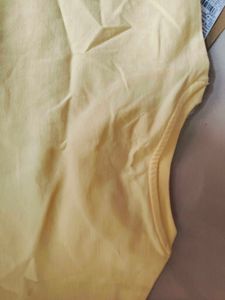 Levi's Brand New Tshirt For Women With Tag