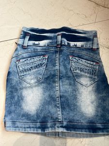 Cute Denim &amp; Pink Skirts (2 pcs)