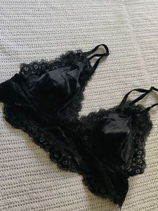 La senza Black Lace Trim Bralette