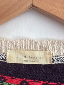 Korean sweater in excellent condition