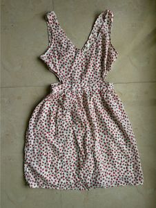 Cute Heart Print Cut-Out Dress