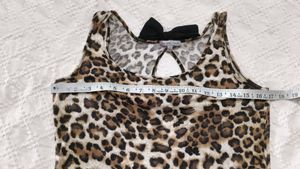 Very Beautiful Tiger Print Crop Top